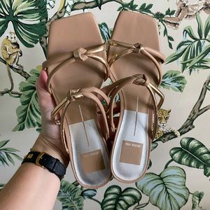 Dolce Vita Knot Paris heel